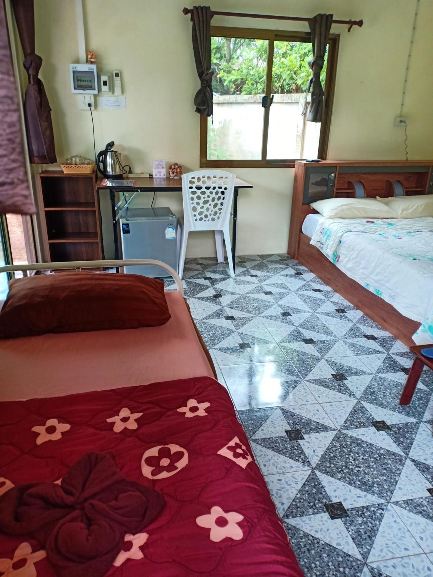 Win Gray Homestay Resort Pathiu Pokoj fotografie